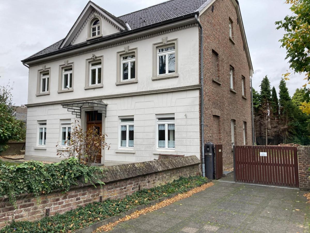 Im Alten Pastorat Grevenbroich Exterior foto
